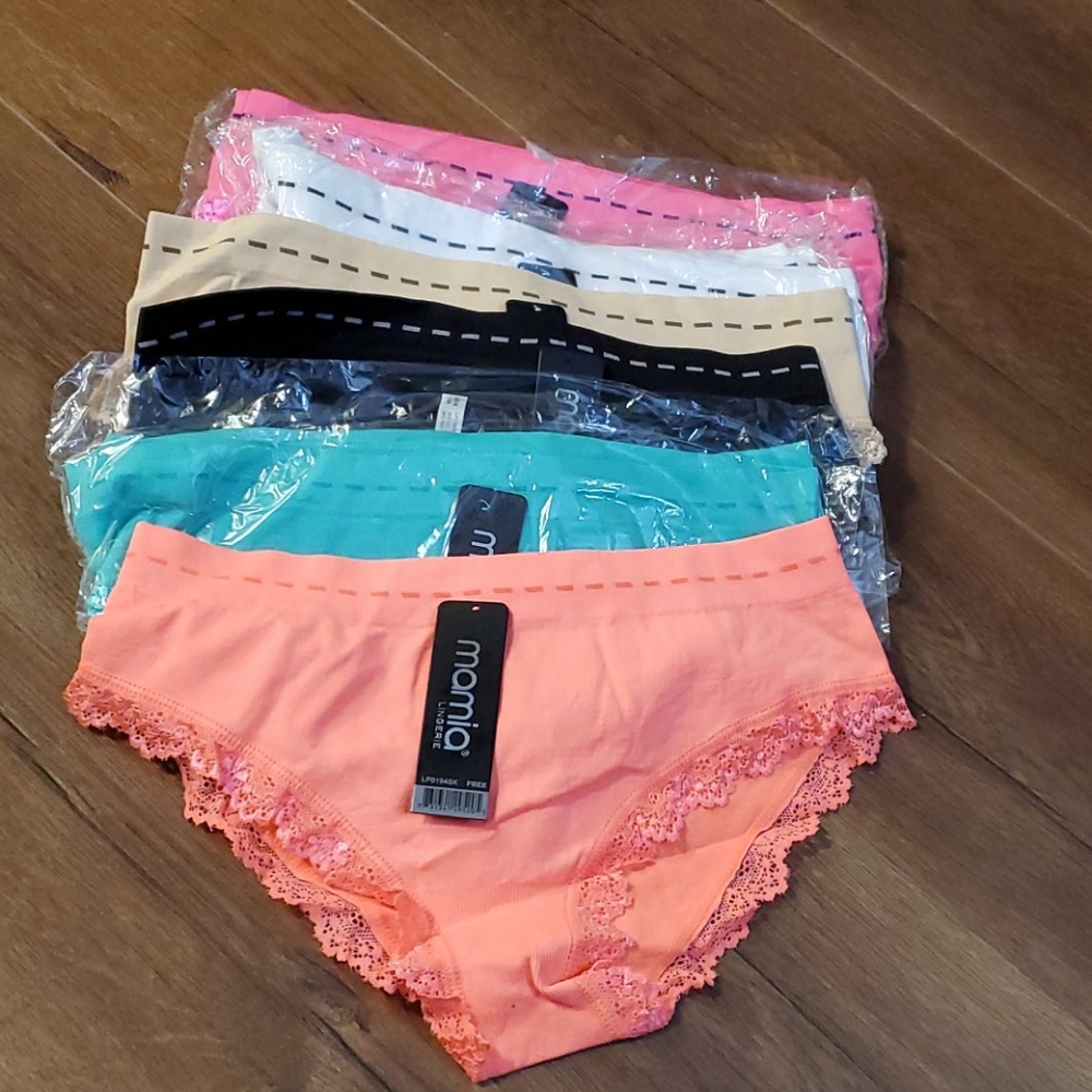 Free size 6 pantie set